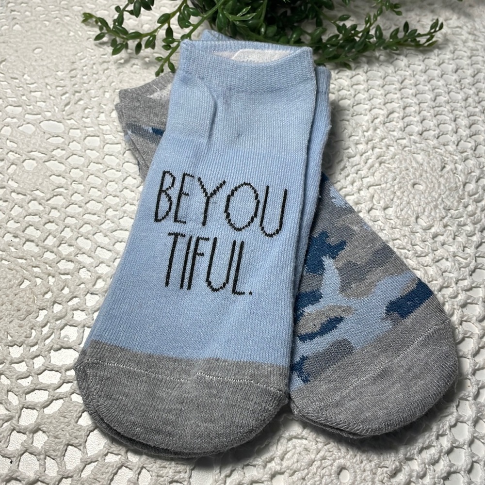 Rae Dunn BEYOUTIFUL socks NEW!💗 2 for $20